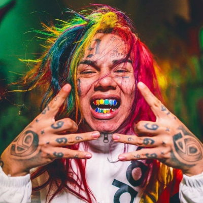tekashi 6ix9ine & nicki minajs "trollz" face